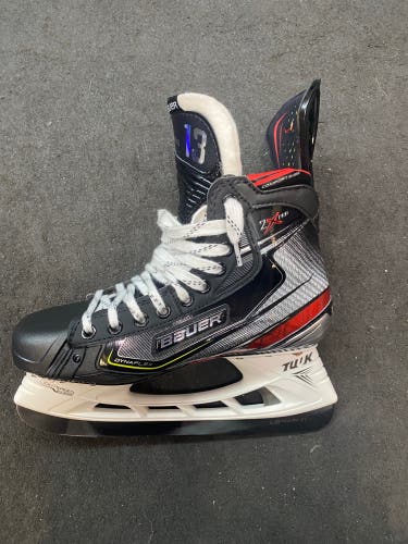 New Trevor Zegras Ducks Pro Stock Bauer Wide Width Size 7.5 Vapor 2X Pro Hockey Skates
