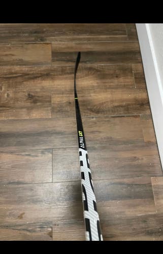 Senior Left Hand W03 Pro Stock Alpha LX Pro Hockey Stick