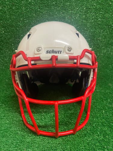 Adult Large- Schutt Vengeance Pro LTD Football Helmet - White