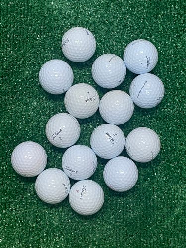 Used Titleist 12 Pack (1 Dozen) Pro V1 Balls