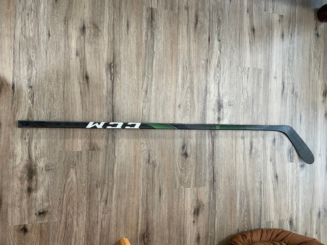 CCM RibCor Trigger 4 Pro  (RH, P28, 75 Flex) *Used*