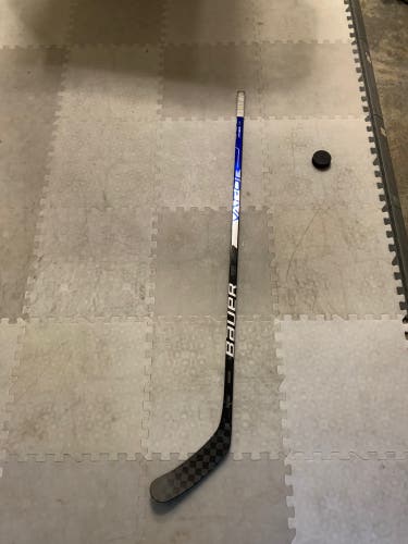 Senior Bauer Hyperlite Stick Custom - Blue