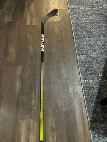 NEW CUSTOM PRO STOCK BAUER VAPOR HYPERLITE HOCKEY STICK
