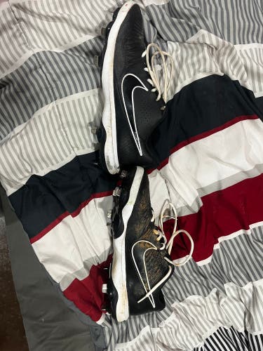 Black Used Metal Nike
