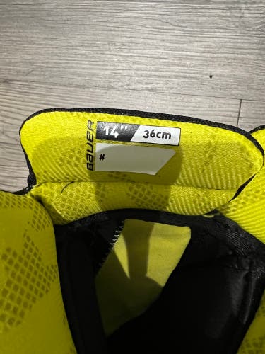 Bauer 14"  Supreme 3s Gloves