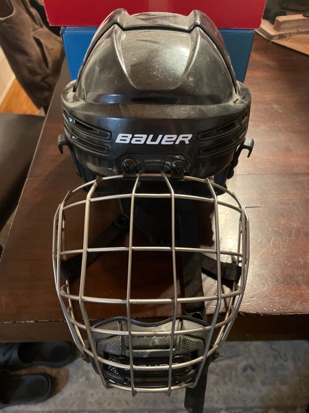 Bauer hockey helmet size 6 3/8-7