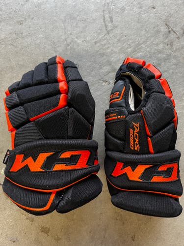 Used CCM Tacks 9080 Gloves 14"