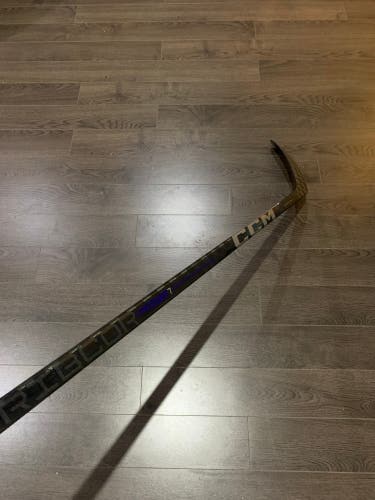 CCM TRIGGER 7 SENIOR HOCKEY STICK P28 FLEX 85