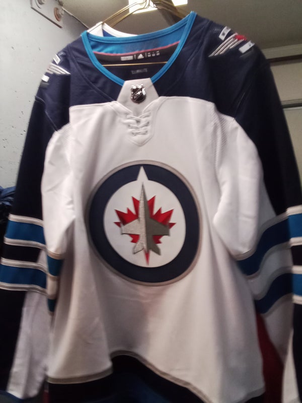 Winnipeg Jets Patrik Laine #29 Authentic Pro Home Jersey Size 42 NHL $225  CR5305