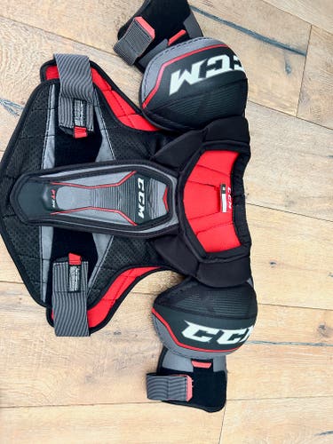 CCM JetSpeed FT370 Sr. Small Shoulder Pads Used