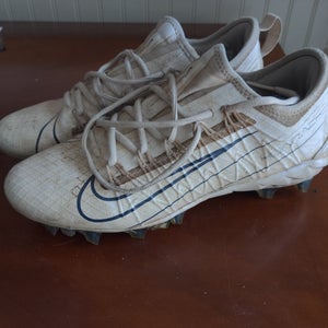 White Adult Used Men's Size 7.5 Nike Huaraches Cleats