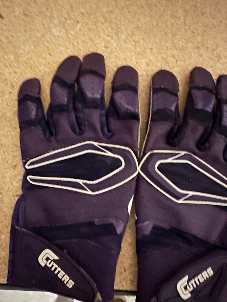 Purple Adult Medium Cutters Rev Pro 2.0 Gloves