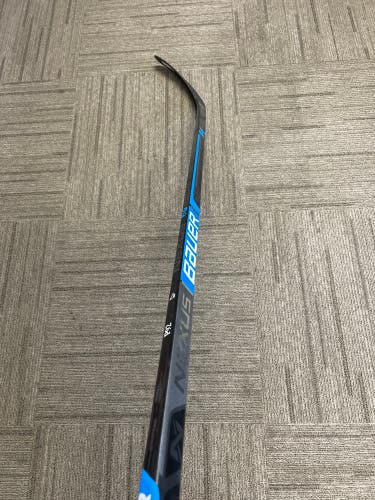 Senior Right Handed P92 Pro Stock Nexus League Hockey Stick