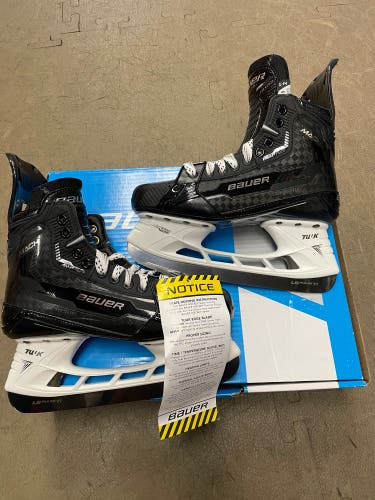New Bauer Regular Width  Size 6.5 Supreme Mach Hockey Skates w/ Pulse TI