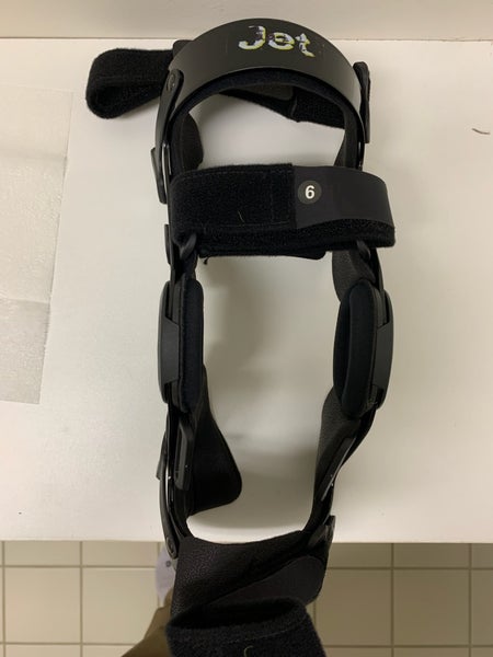 Bledsoe Jet Knee Brace