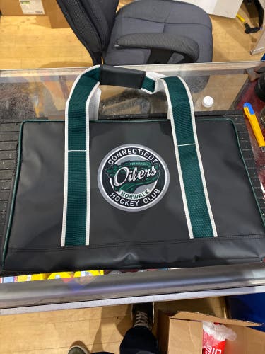 Connecticut Oilers coach bag