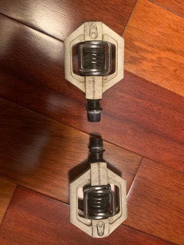 Clip In Pedals - crankbrothers