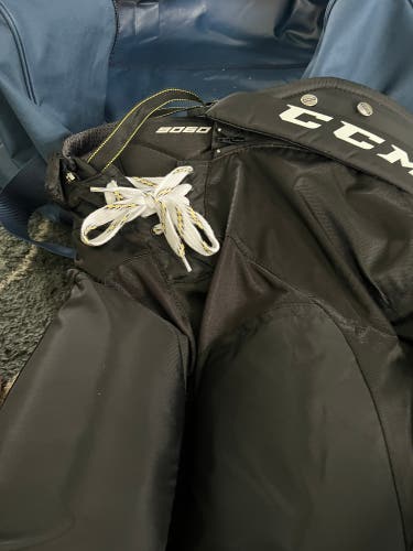Junior Large CCM Tacks 9060 Hockey Pants
