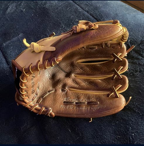 2022 Outfield 11.75" Classic Pro Baseball Glove