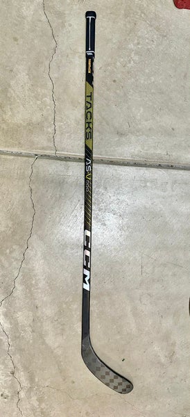 Senior Right Handed P88 Super Tacks AS-V PRO Hockey Stick