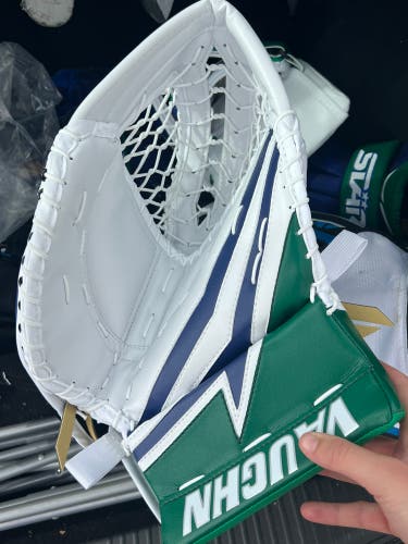 Vaughn v9 glove and blocker