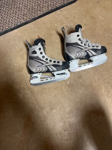 Used Reebok Regular Width  Size 12 1K Hockey Skates