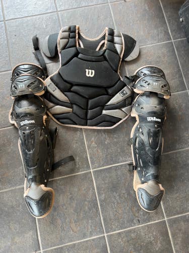 Used Wilson Catcher's Set
