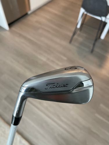 Titleist U500 XShift Driving Iron Premium Shaft