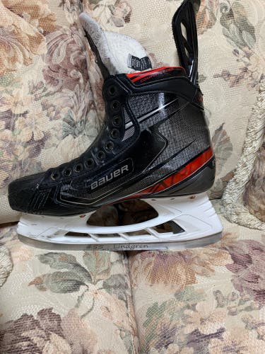 Used Bauer Regular Width  Size 8 Vapor 2X Hockey Skates