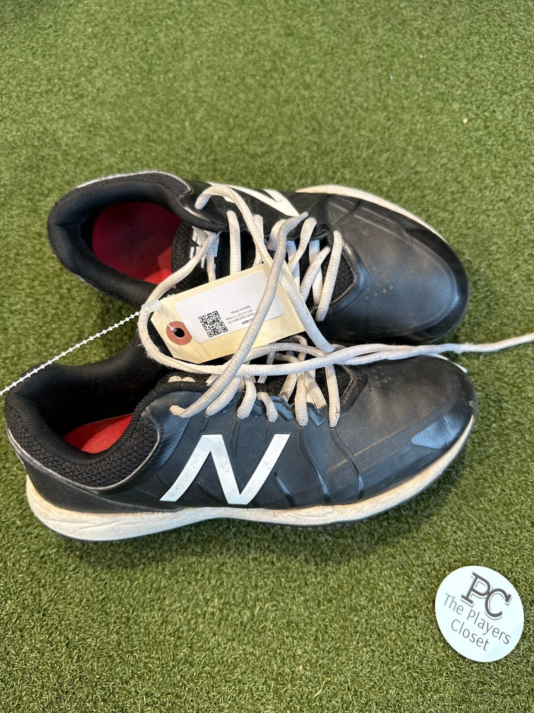 Adult Used Men's Men's 6.0 (W 7.0) New Balance Shoes