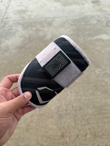 evo shield elbow guard