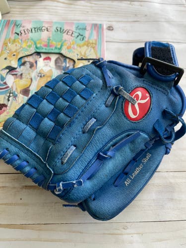 Left Hand Throw 11.5" Baseball Glove