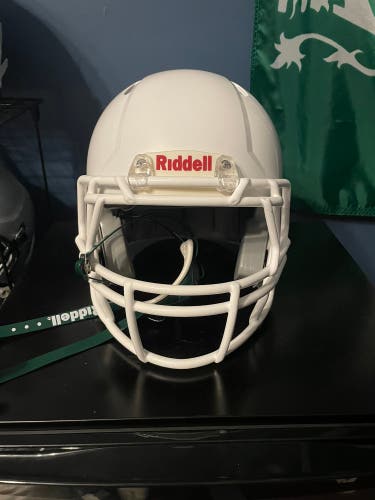 New Medium Riddell Speed Icon Helmet