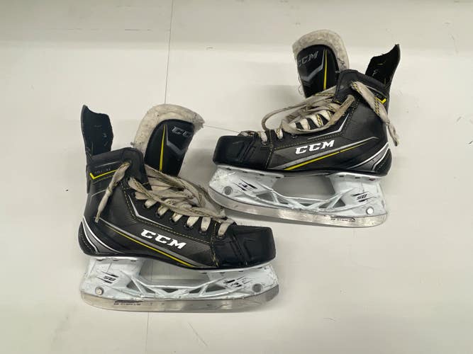 Int Used CCM Tacks 9070 Hockey Skates D&R (Regular) 5.5