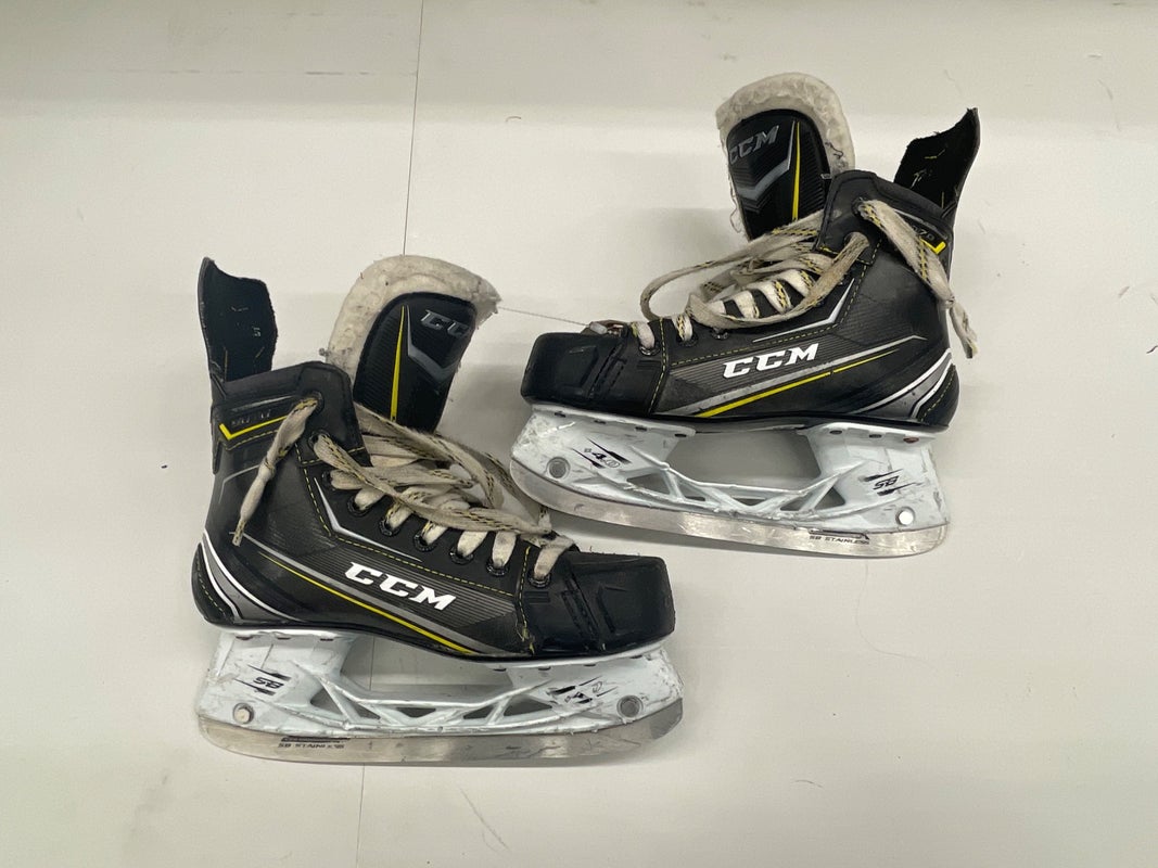 Junior Used CCM Tacks 9070 Hockey Skates D&R (Regular) 5.5