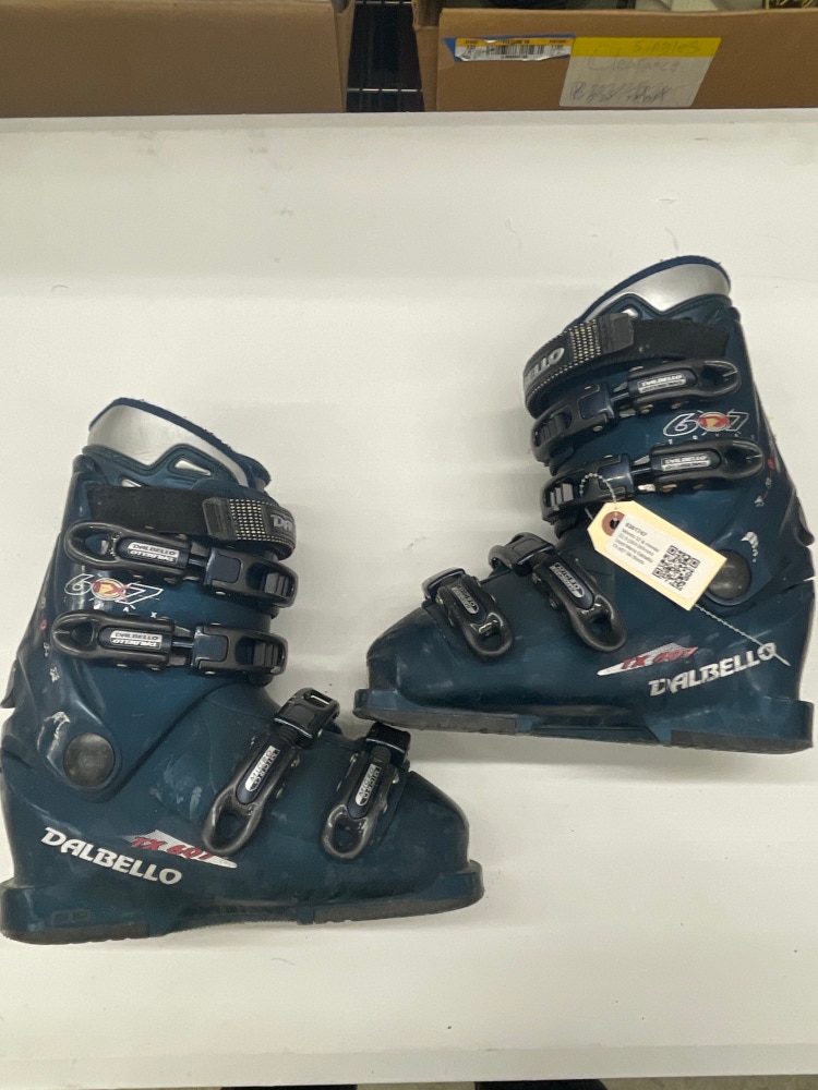 Mondo 22 & mondo 22.5 (263-269mm) Used Men's Dalbello TX 607 Ski Boots