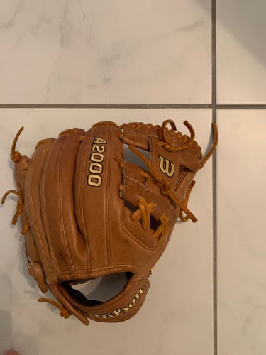 2022 Infield 11.5" A2000 Baseball Glove