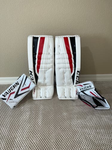 CCM Extreme Flex II 860 Hockey Goalie Leg Pads 31+1 Plus Blocker And Glove