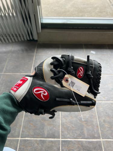 Used Rawlings Heart of the Hide Right Hand Throw Baseball Glove 11.5"