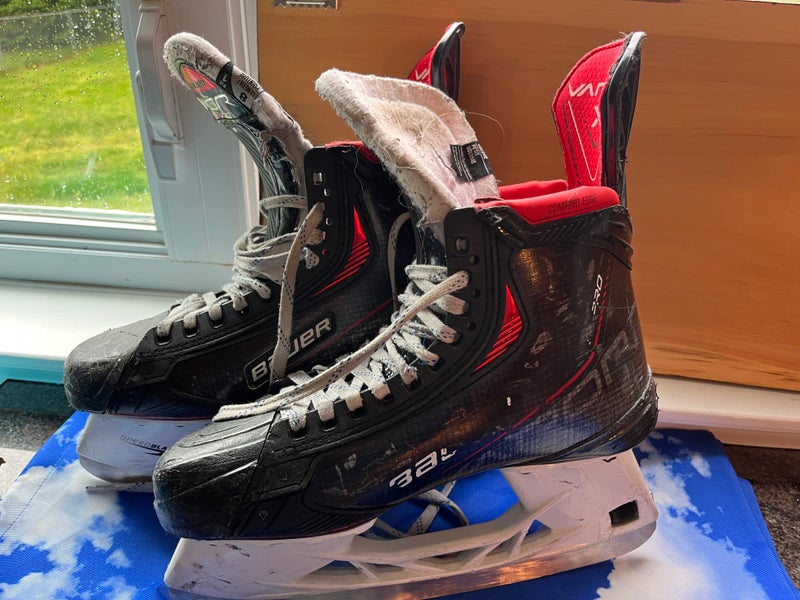 Senior Used Bauer Vapor 3X Pro Hockey Skates Regular Width Size 8