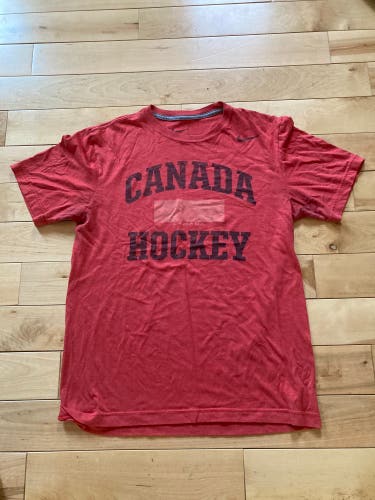 Nike Hockey Canada T-shirt - M