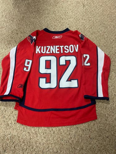 Washington Capitals Jersey size small/medium evgeny kuznetsov