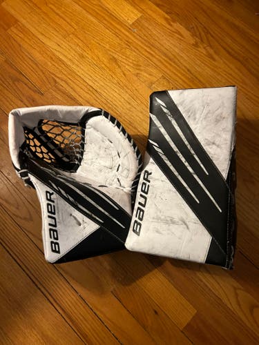 Used Bauer Regular Vapor 3X Intermediate glove/blocker combo