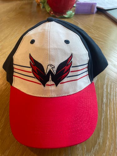 Washington Capitals Ball Cap. Single Cap.