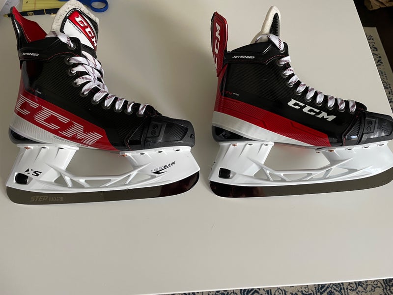 CCM JetSpeed FT4 Pro Hockey Skates Size 8