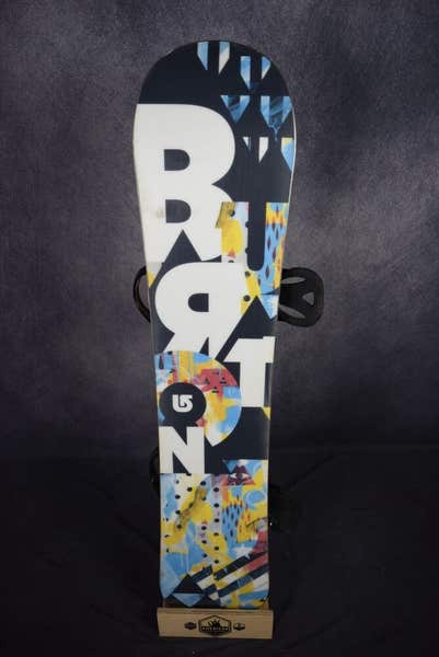 BURTON SHAUN WHITE SMALLS SNOWBOARD SIZE 136 CM WITH BURTON SMALL