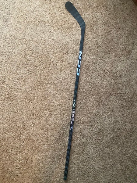 Division 1 Mens Hockey Senior Left Hand P92 Pro Stock JetSpeed FT5 Pro Hockey Stick