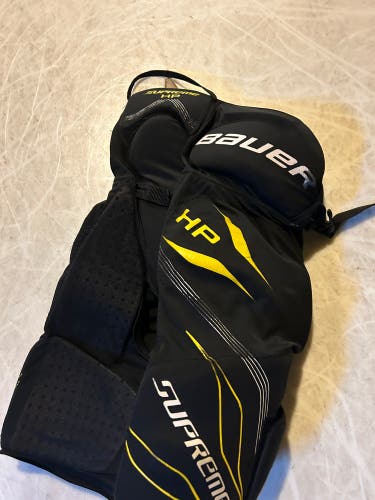 Senior Medium Bauer Hockey Pants