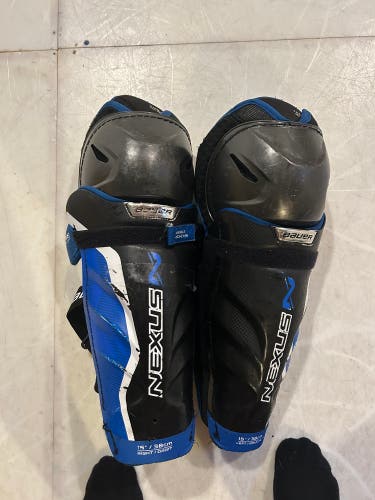 Used Bauer Nexus 4000 Shin Pads