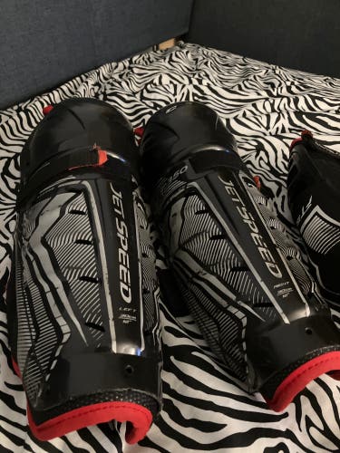 CCM JetSpeed FT350 Shin Pads